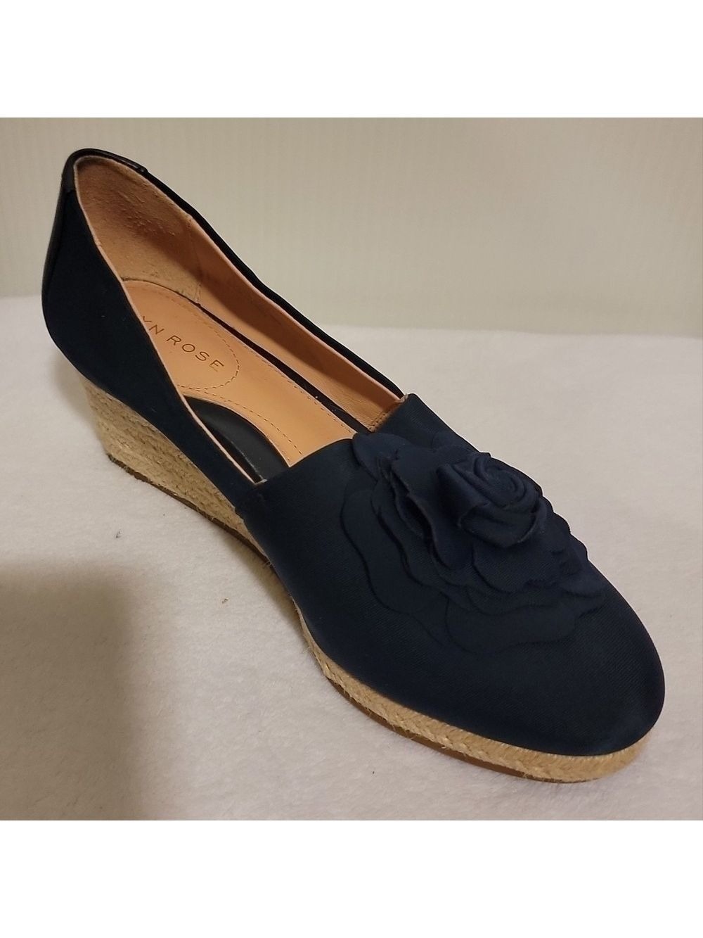 Taryn Rose Midnight Blue Scuba Espadrille Ynez Size 5